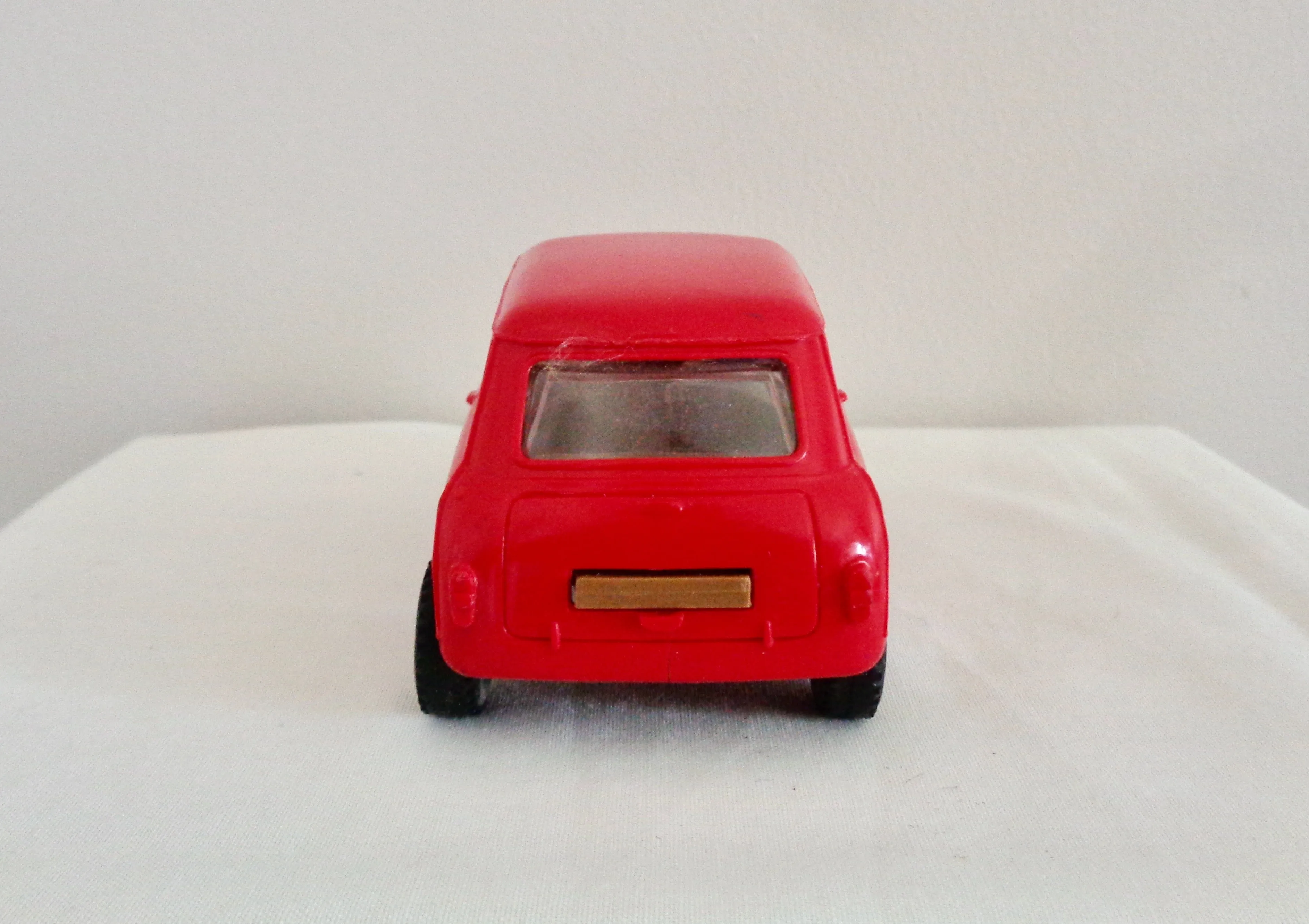 1960s Scalextric C76 Red Austin Cooper FWD