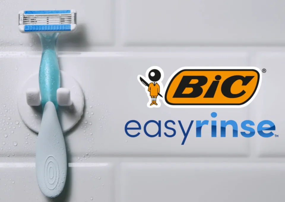 BIC EasyRinse Anti-Clogging Women's Disposable Razors with 4 Easy Rinse Shaving Blades, 2 Count