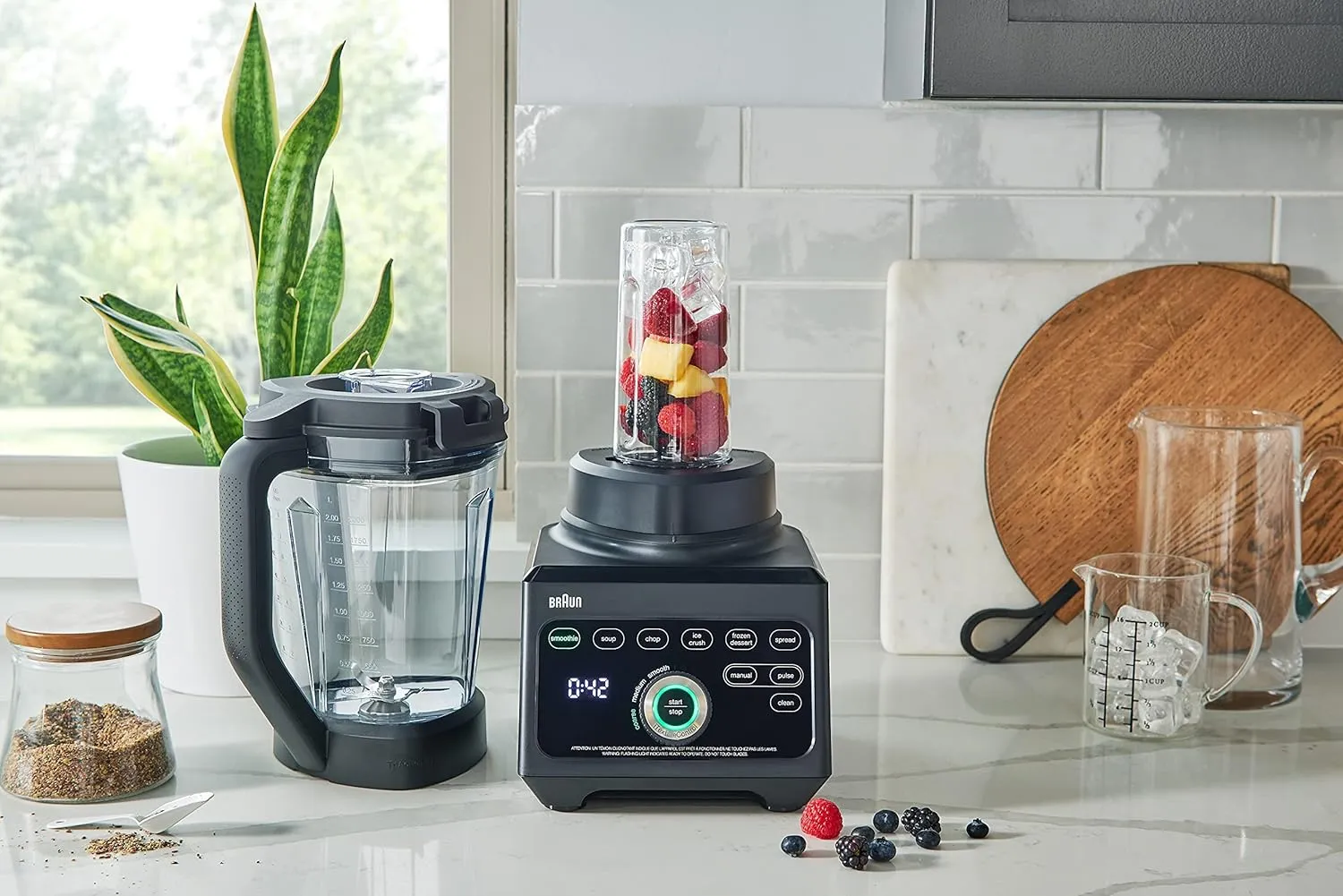 Braun TriForce Power Blender 1600 Watts, 18 Food Programs with Accessories in Black (JB9041BK)