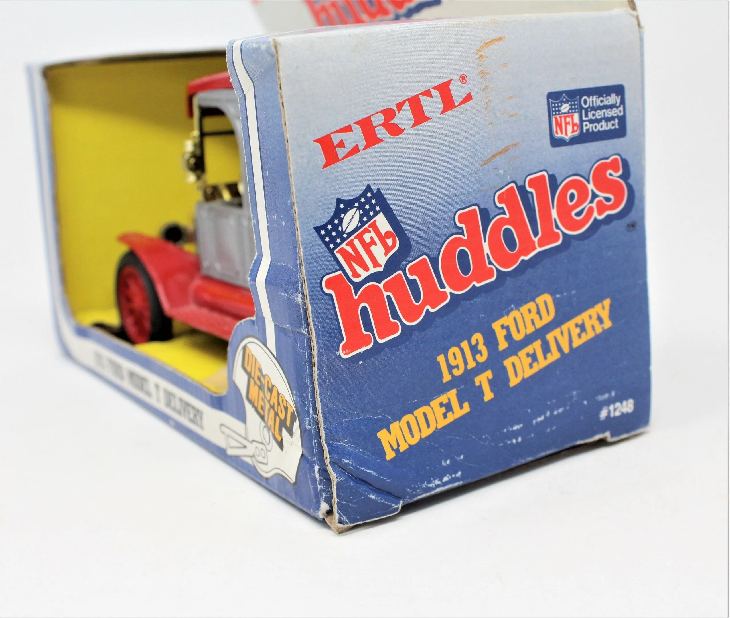 Coin Bank, ERTL, NFL huddles Atlanta Falcons, 1913 Ford Model T, 1983, Vintage