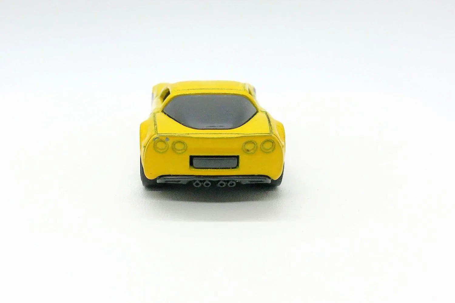 Hot Wheels Yellow '12 Corvette Club (2020)