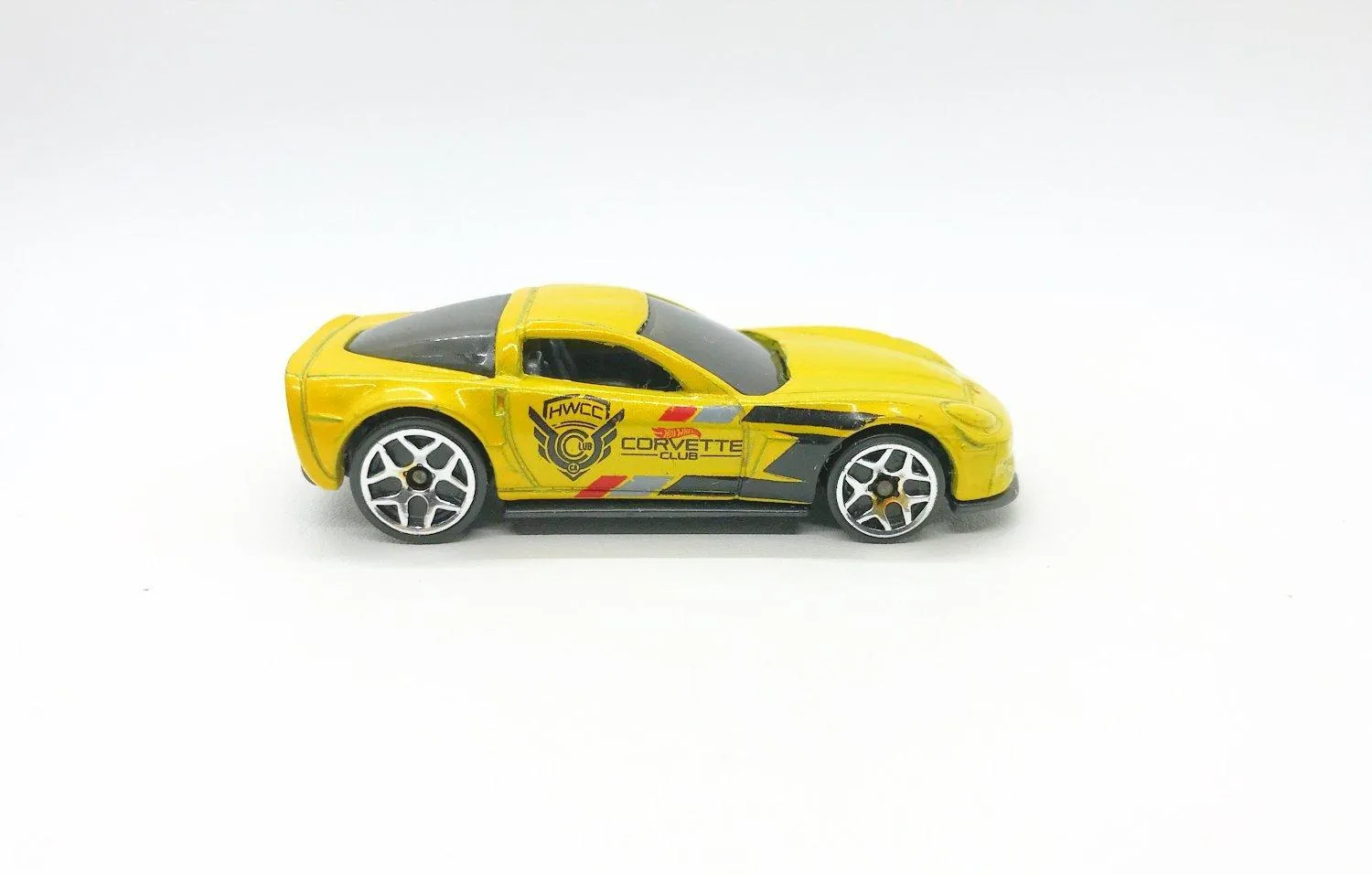 Hot Wheels Yellow '12 Corvette Club (2020)