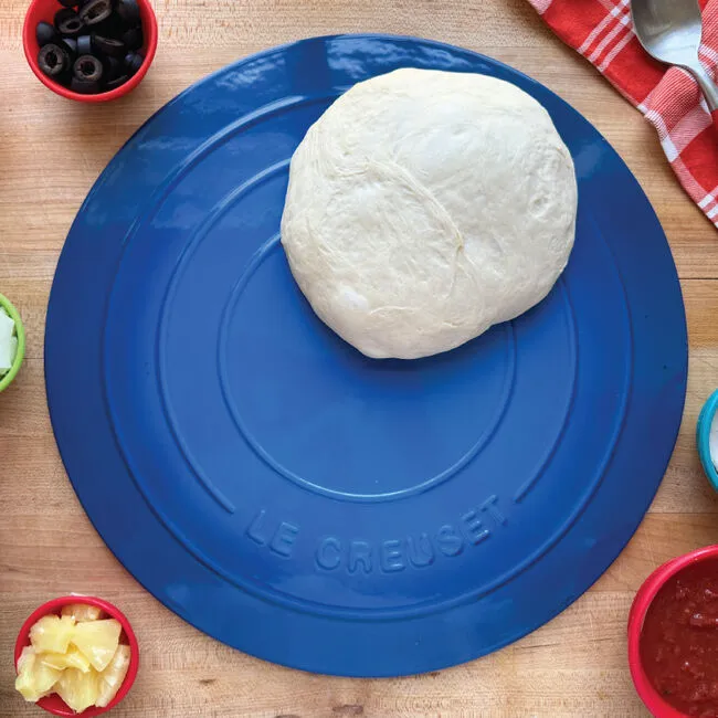 Le creuset Pizza Stone