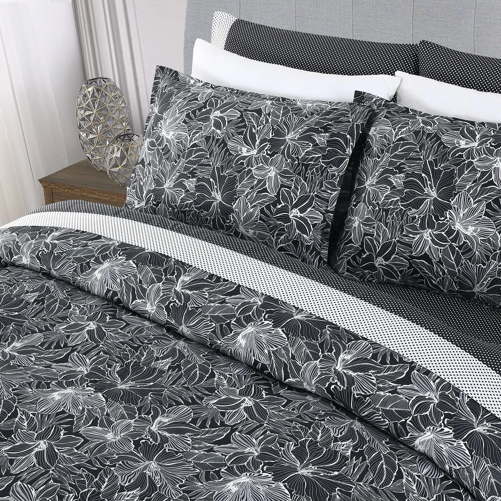 Marlo Comforter Set