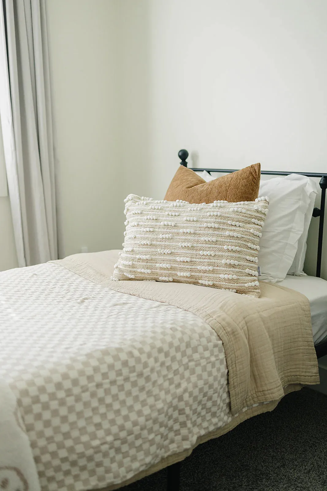 Muslin Twin Quilt | Taupe Checkered