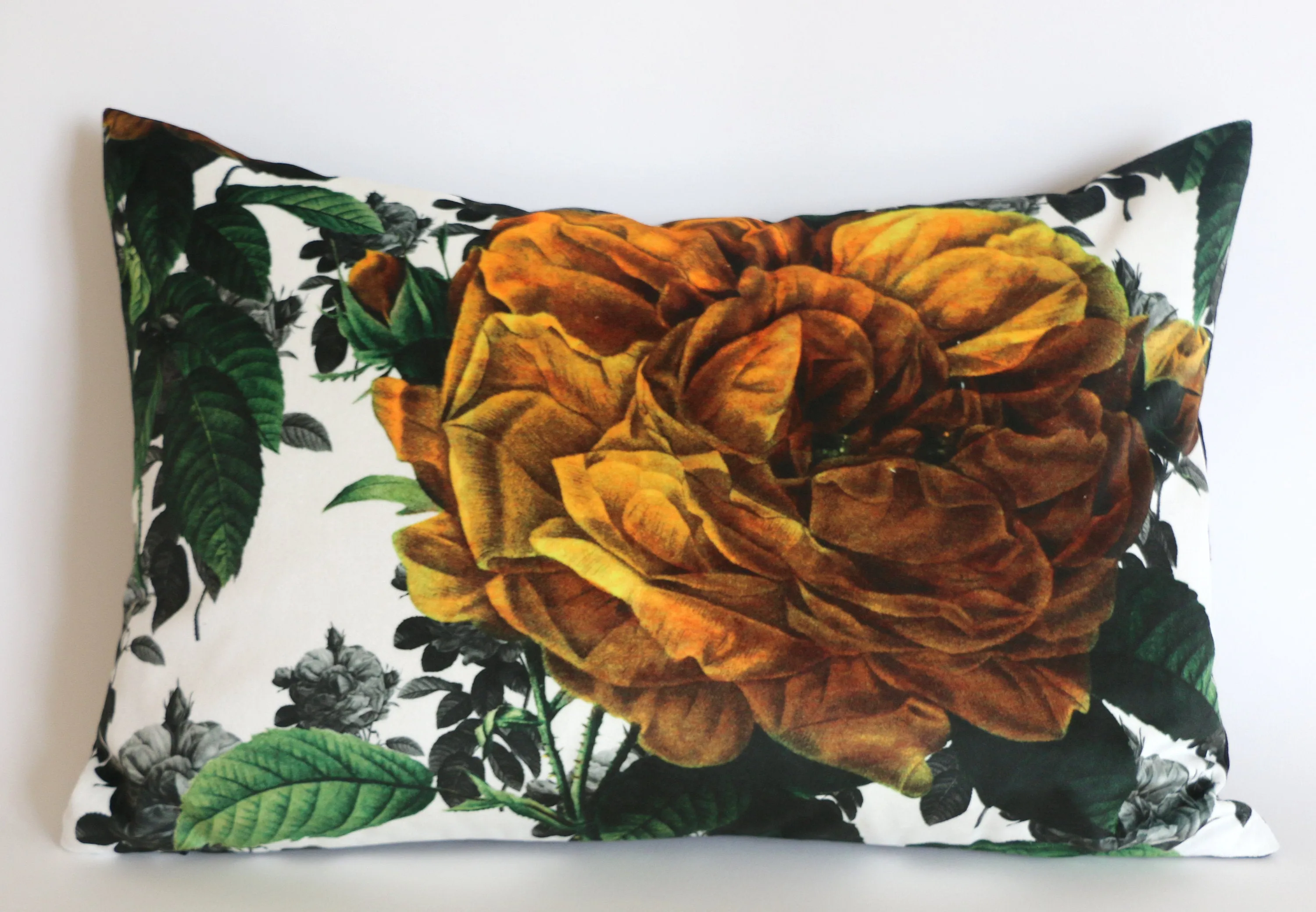 Oversized Roses Pillow Cover / Yellow and Green Velvet / 16x24 Velvet / Victorian Rose Pillow Cover