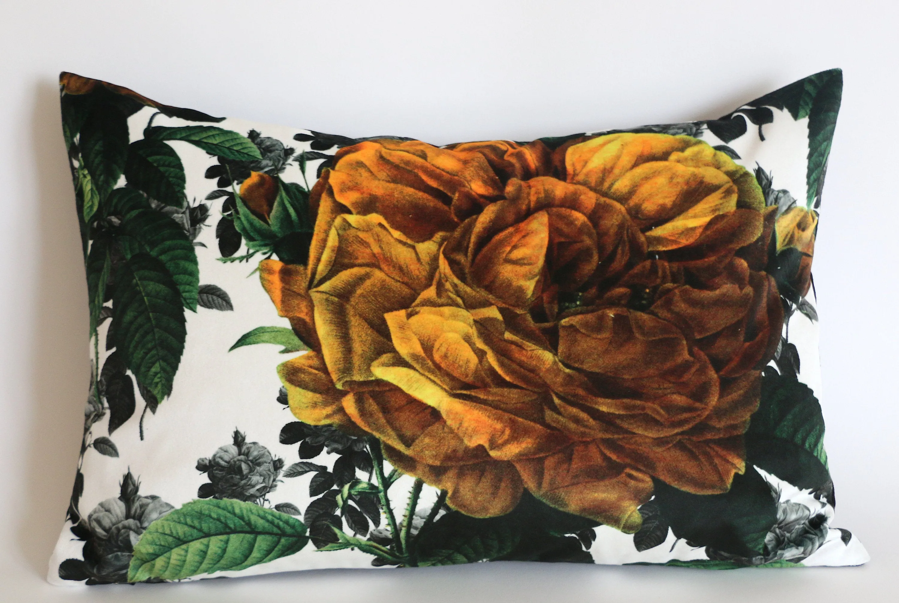 Oversized Roses Pillow Cover / Yellow and Green Velvet / 16x24 Velvet / Victorian Rose Pillow Cover