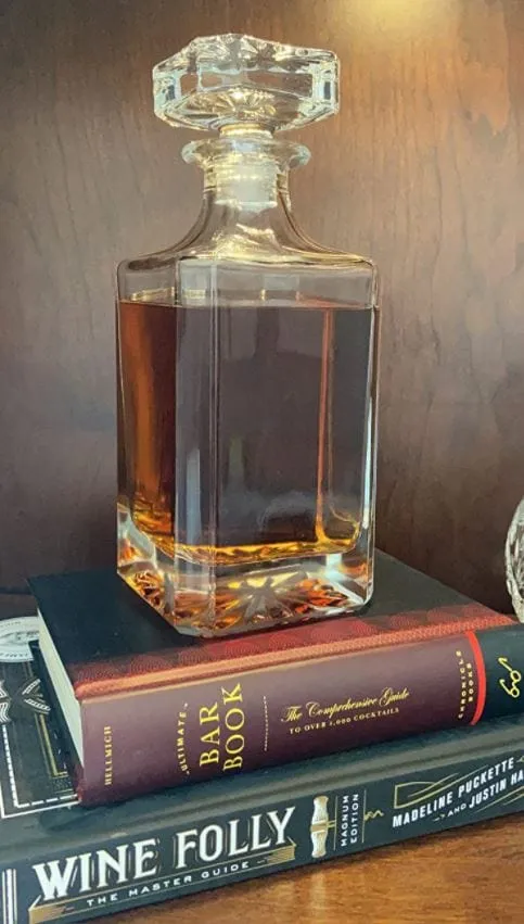 Personalized Square Decanter with Glass Stopper