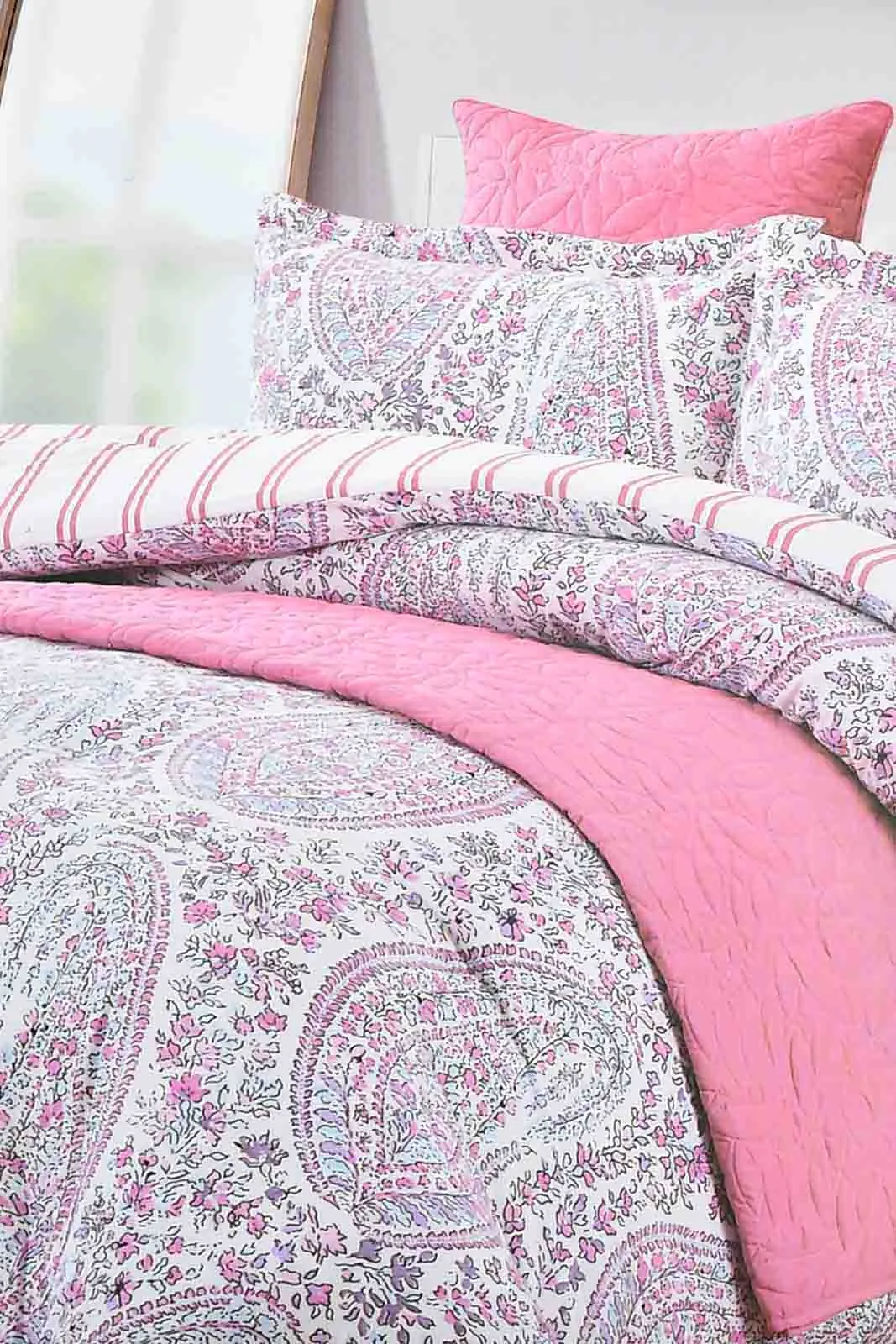 Pink Paisley Print 6-Piece Comforter Set (Double Size)