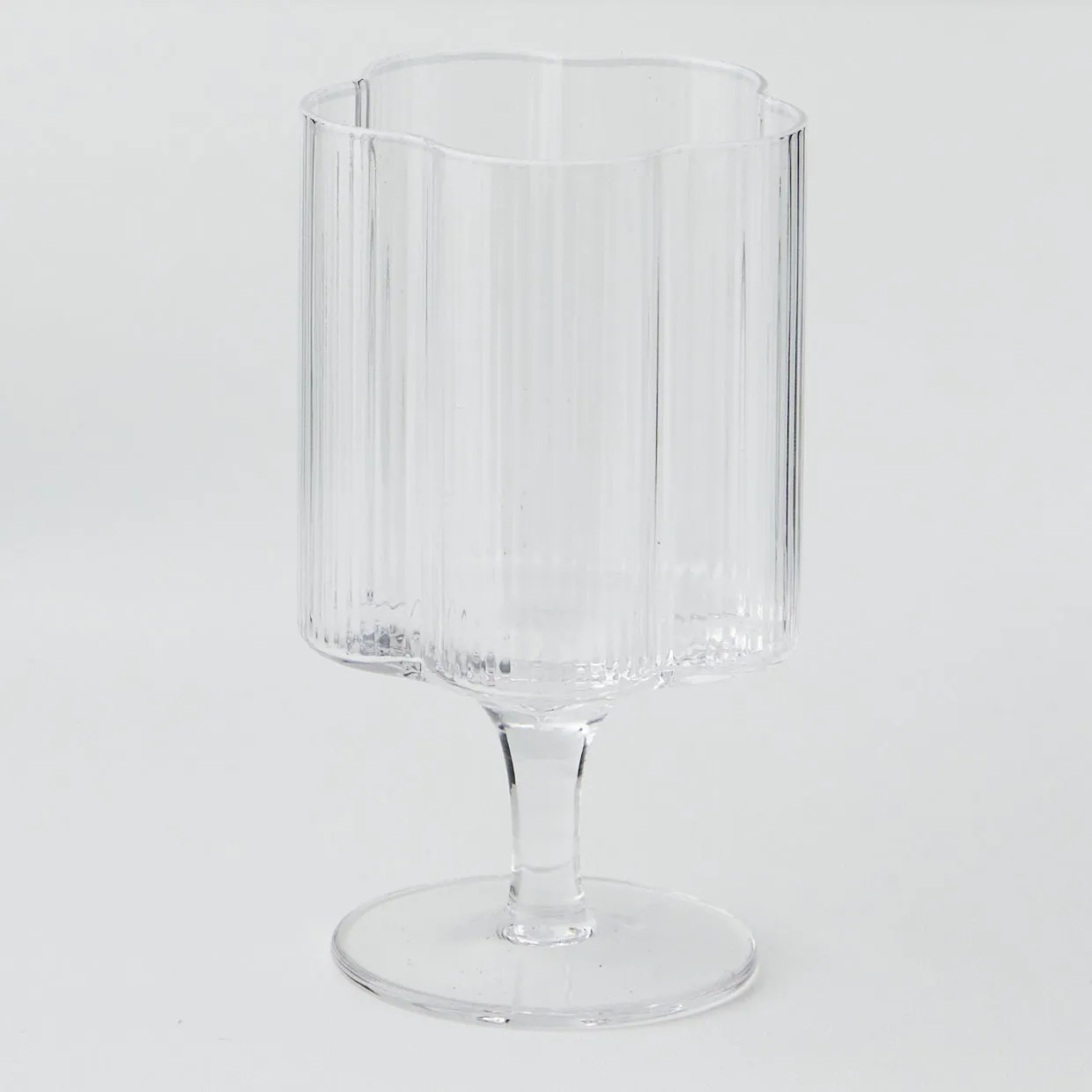 Ribbed Flower Wine Glass