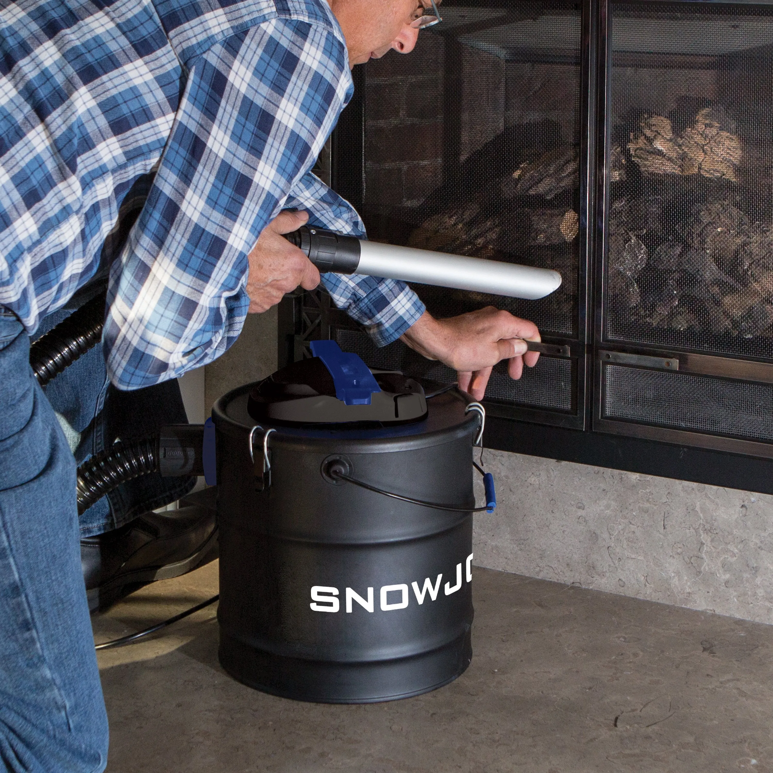 Snow Joe ASHJ202E Ash Vacuum | 5 Amp | 4.8 Gallon