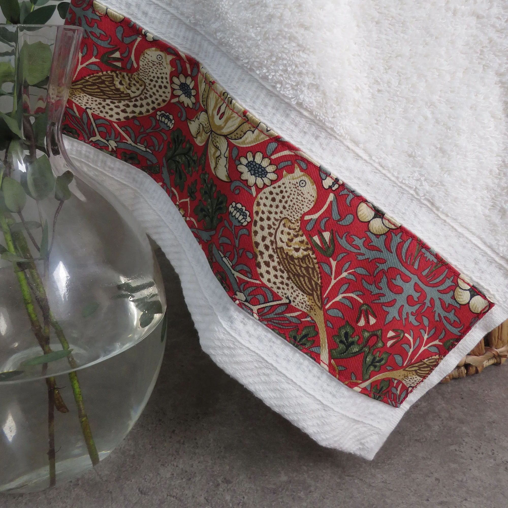 William Morris 'Strawberry Thief' Cotton Terry Towel - Red